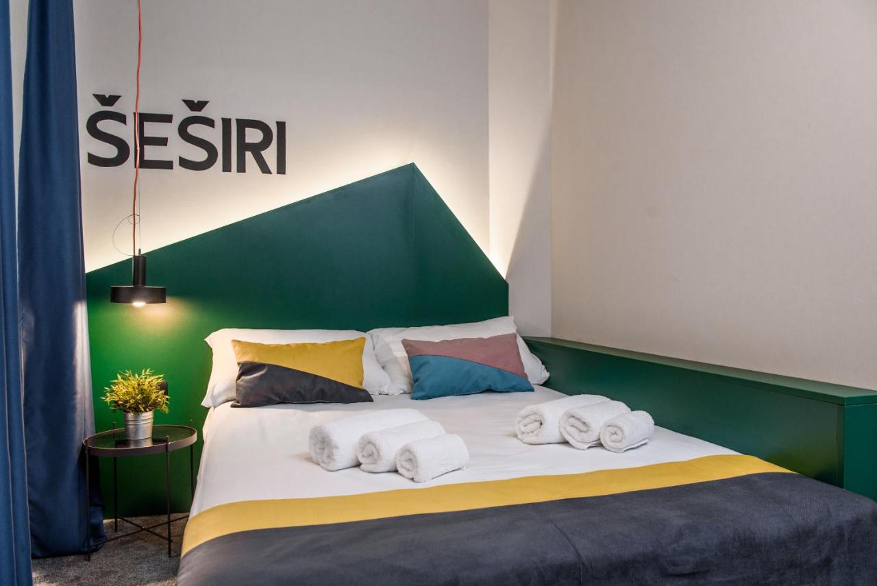 Stay Swanky Hostel Ζάγκρεμπ Εξωτερικό φωτογραφία