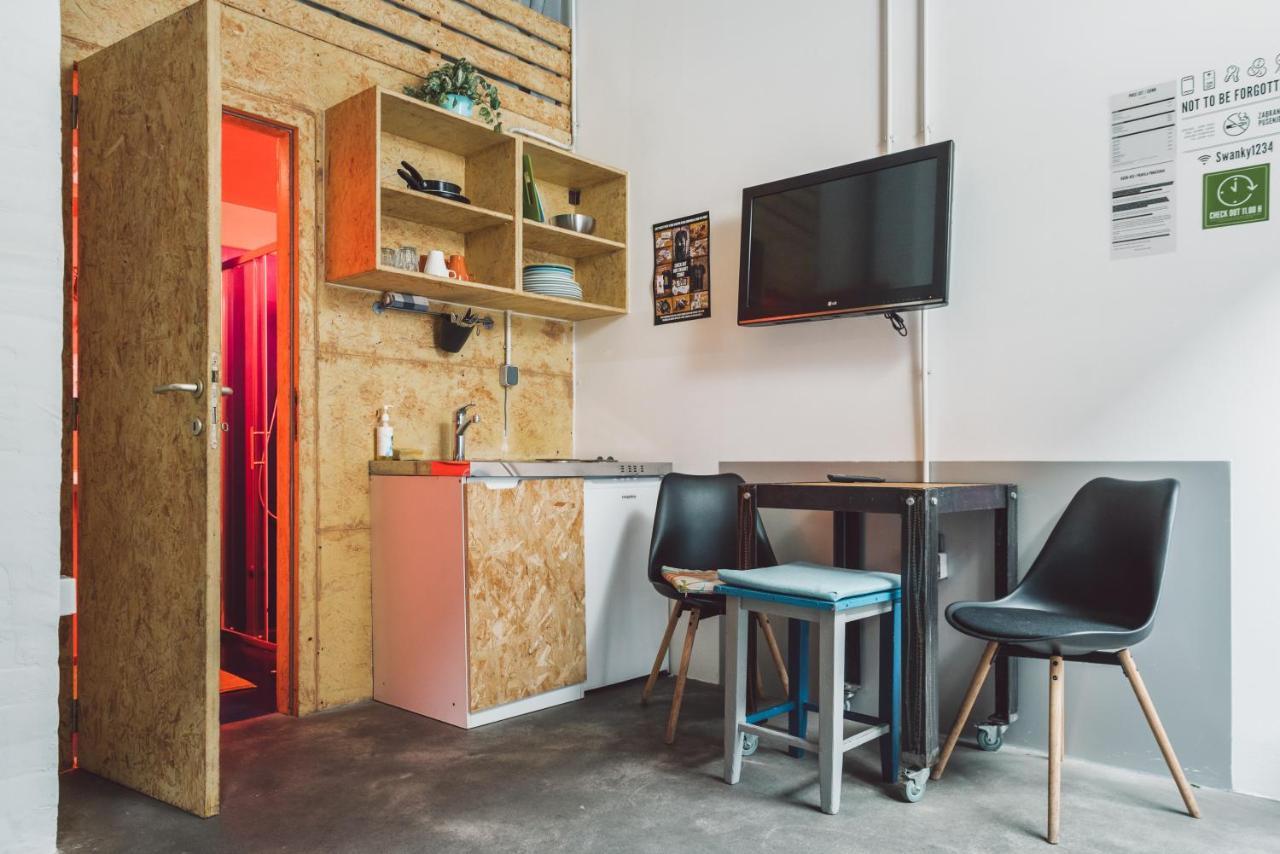 Stay Swanky Hostel Ζάγκρεμπ Εξωτερικό φωτογραφία